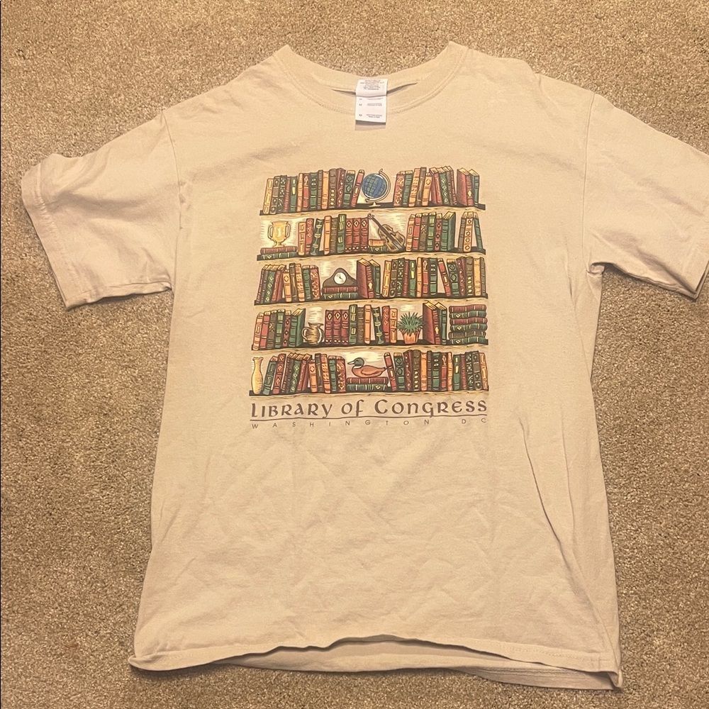 🔥 4 FOR $15 Item🔥Gildan Beige Library of Congress Tee